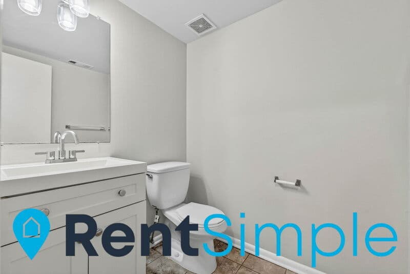 Woodbridge Townhome: 14828 Ensor Ct.