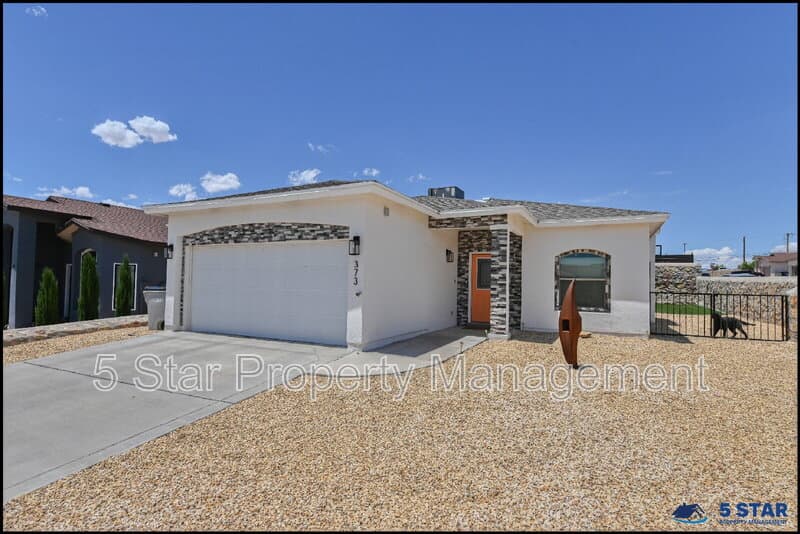 El Paso House: 373 Aidan Gordon Circle !!
