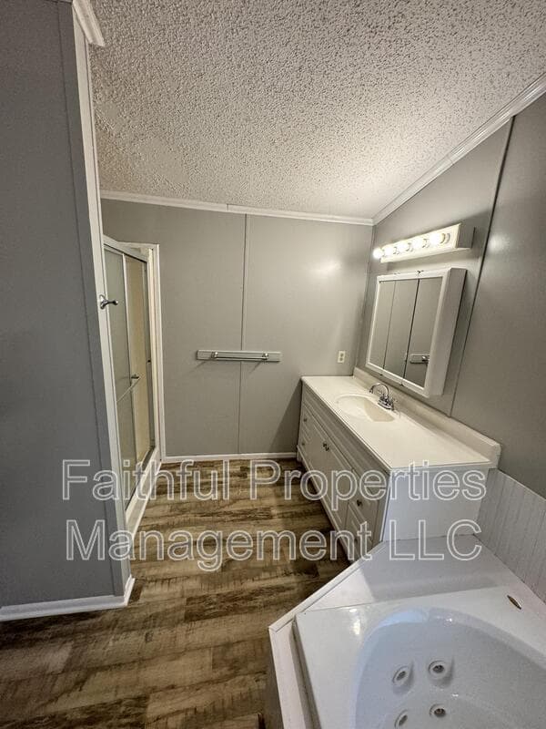 Tyler House: 6313 CR 210
