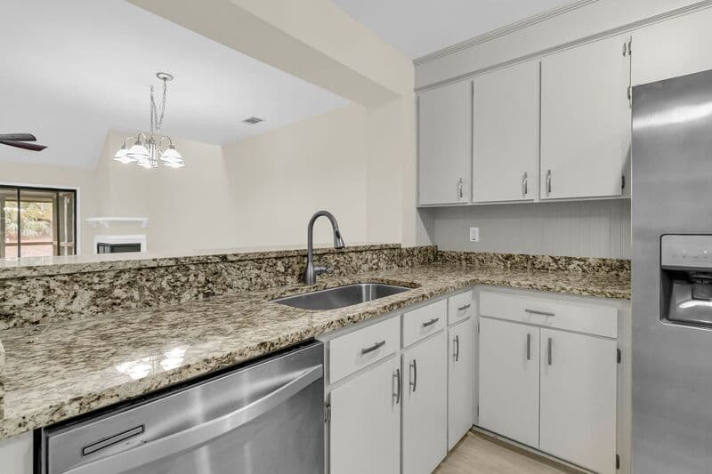 Mt Pleasant Townhome: 1105 Hidden Cove Dr