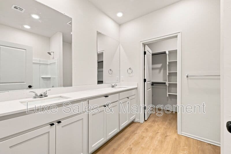 Okahoma City House: 8012 NW 110th Dr.