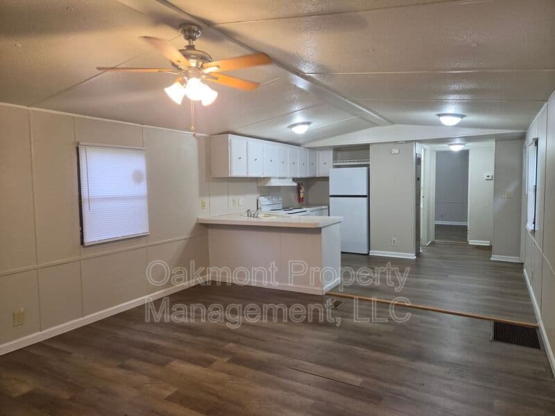 Fayetteville House: 134 Joy Drive