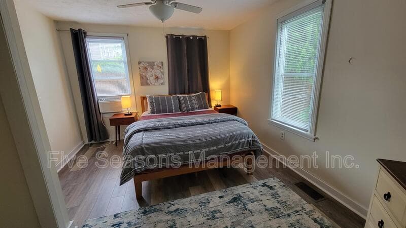 Burlington Condo: 80 Chase Street