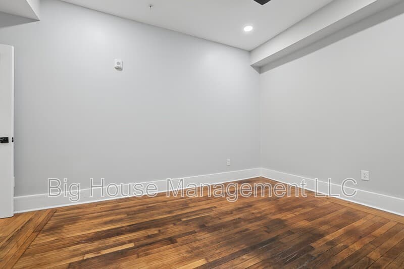 Baltimore Condo: 707 Druid Park Lake Dr
