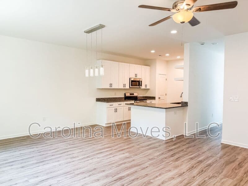 Greenville Condo: 707 W Parker Rd