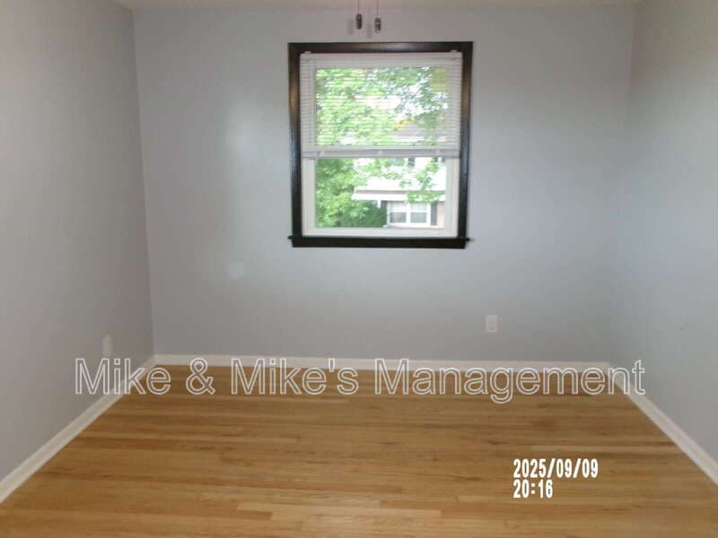 Milwaukee Condo: 6400 North 73rd Street
