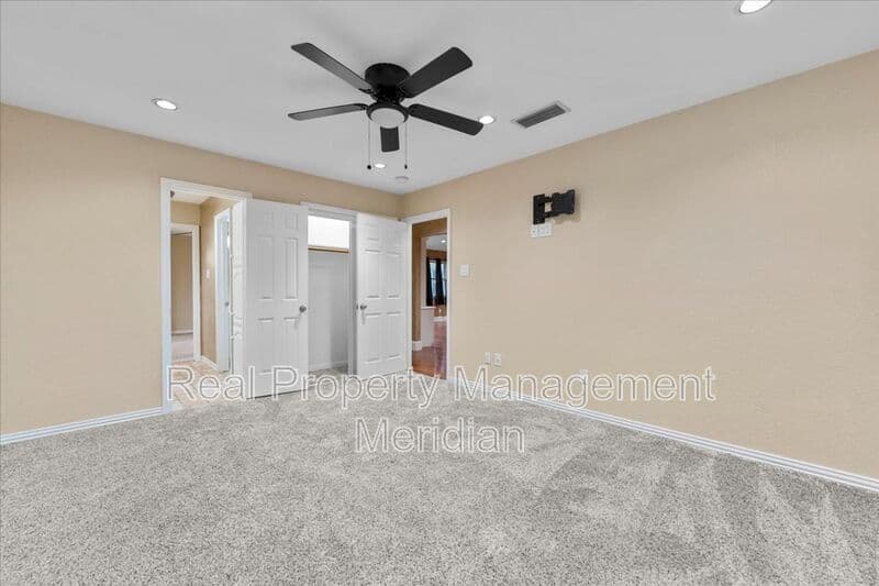 Trophy Club House: 20 Timberline Dr