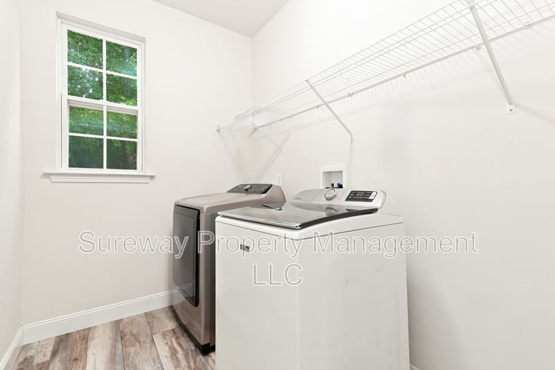 Pemberton House: 13 Grist Mill Ct