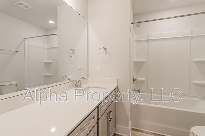 Moore Townhome: 1530 Rivermeade Dr