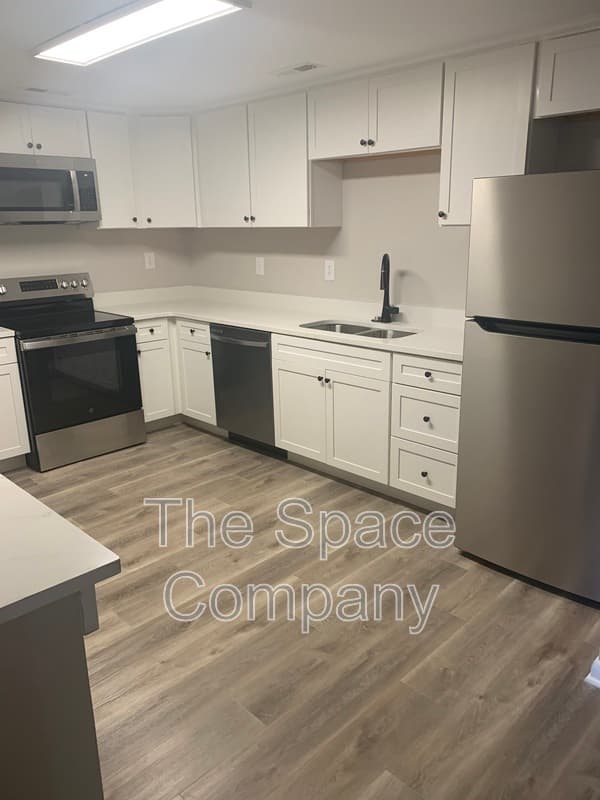 Charleston Condo: 1118 Gunn Avenue