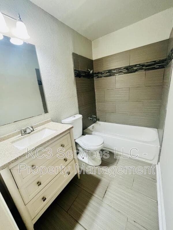 Kansas City Condo: 3710 Wyandotte St