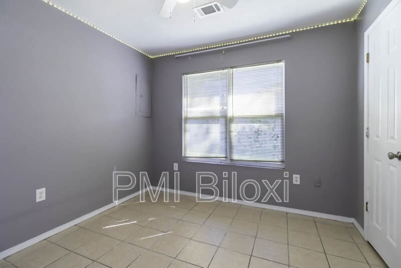Biloxi House: 198 Keller Avenue