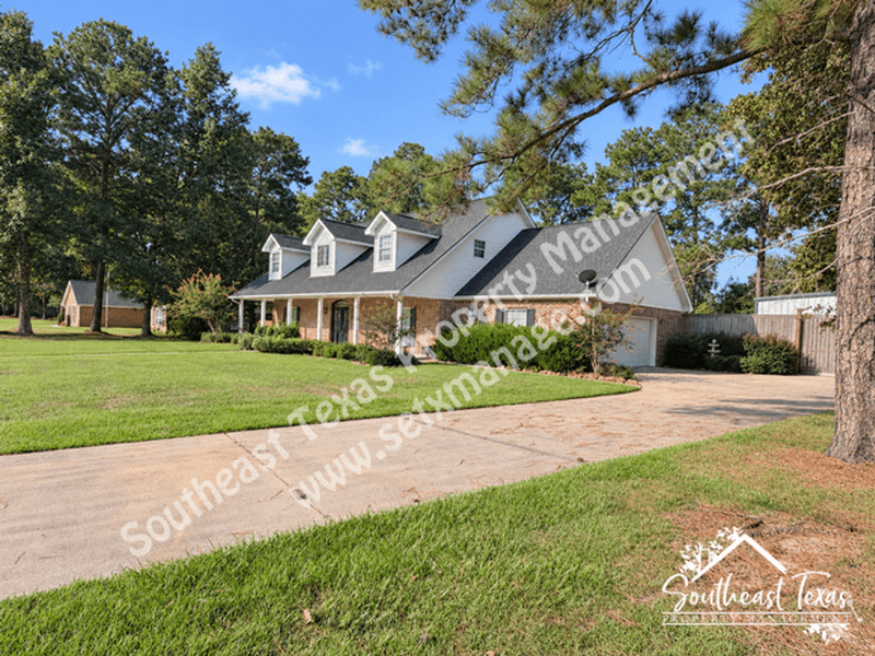 Beaumont House: 11320 Cathryn Lane