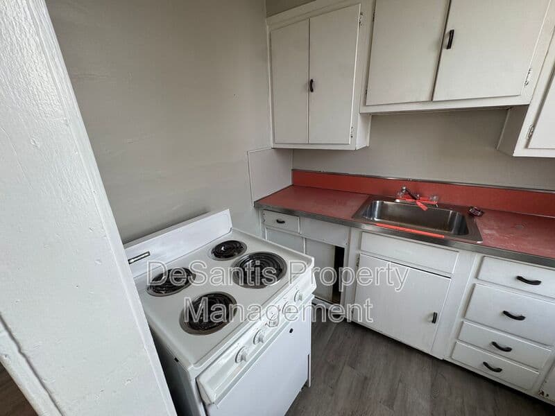 Homestead Condo: 810 Amity Street