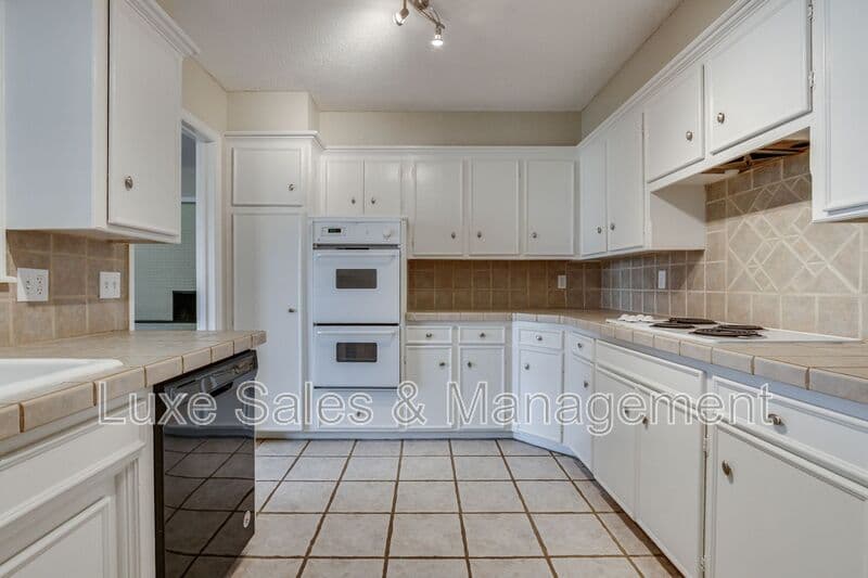 Oklahoma City House: 2516 NW 62nd St