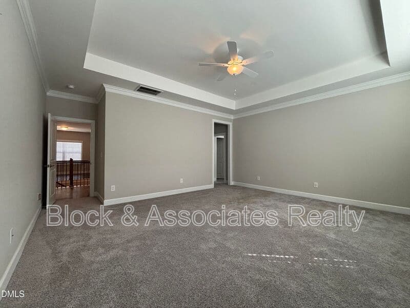 Wake Forest House: 2020 Edens Ridge