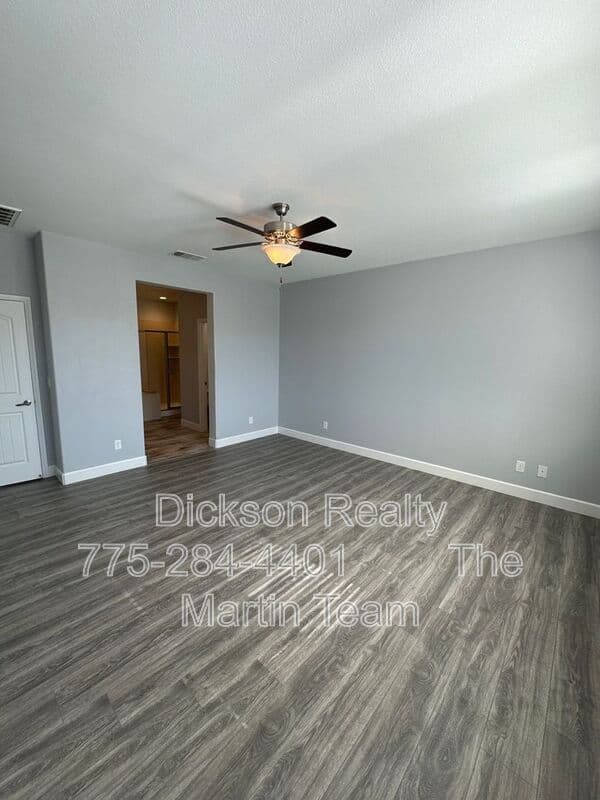 Sparks House: 816 Thacker Pass Dr