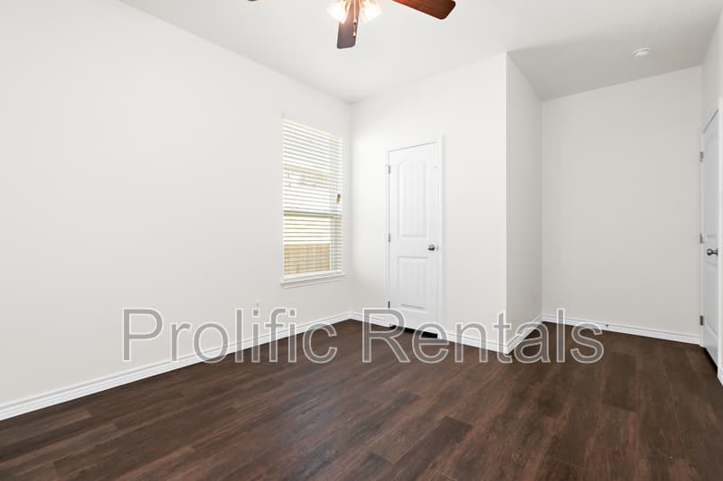 Killeen Condo: 5003 Rose Garden Loop - 1