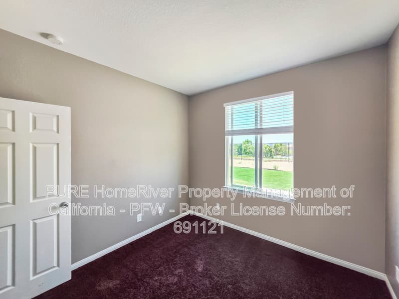 Wildomar House: 23655 Glazebrook Rd