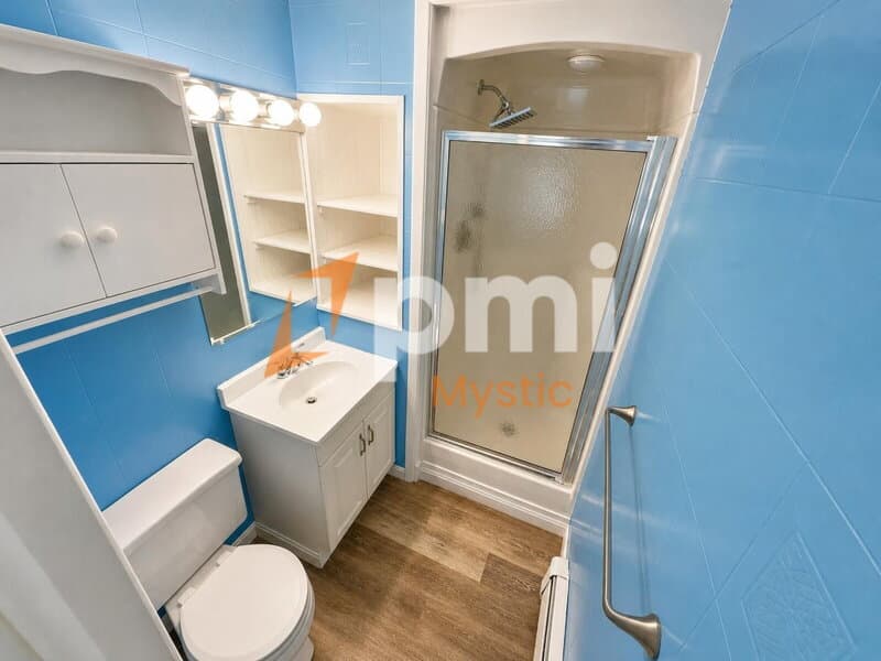 North Stonington House: 24 Milltown Road