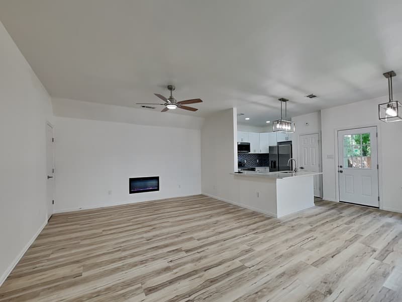 Mckinney Condo: 807 Fenet St