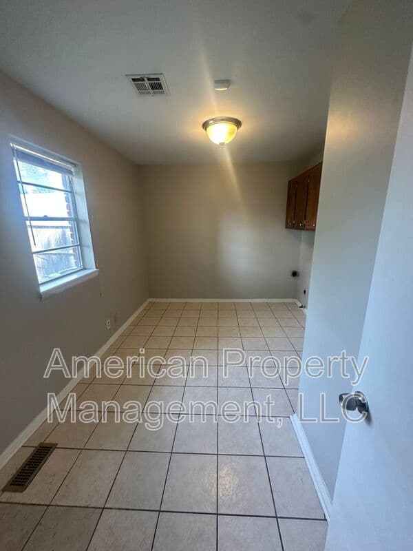Tulsa House: 4512 S Kingston Ave