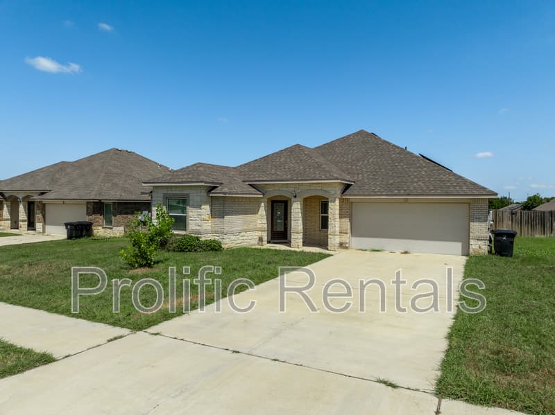 Killeen House: 6117 Verde Drive