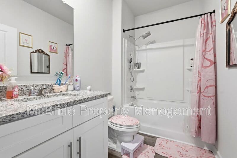 Grovetown House: 715 Hollis Ave
