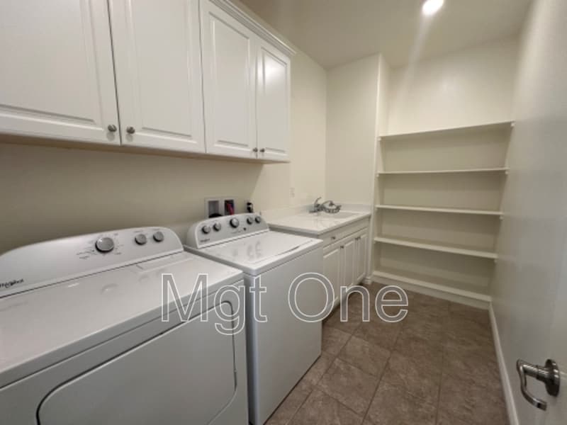 Riverside House: 16623 Key Lime Boulevard