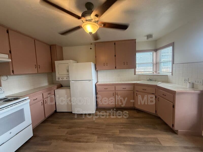 Reno House: 368 Wheeler Ave
