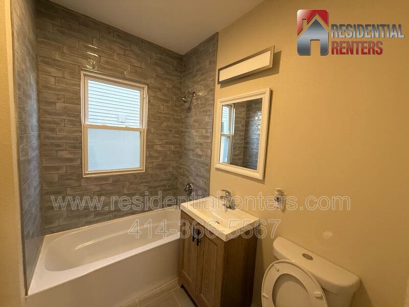 Milwaukee Condo: 3122 N 28th Street
