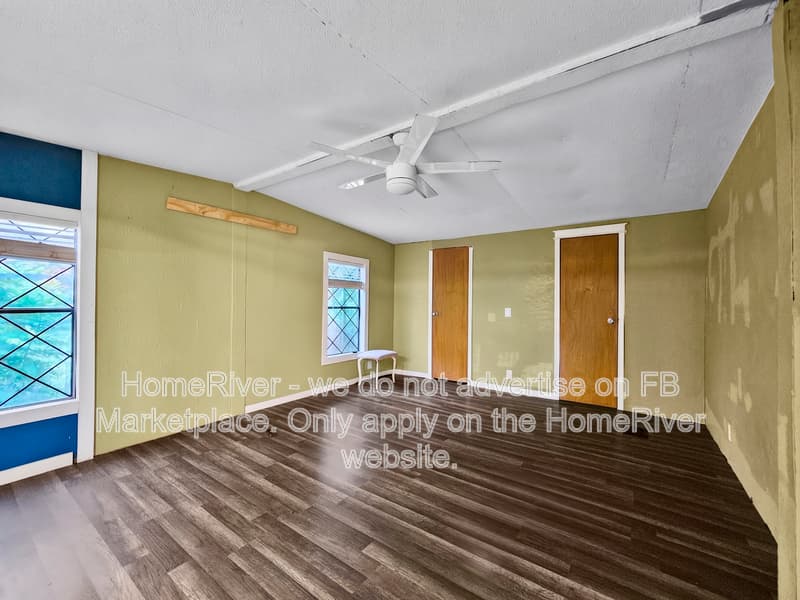 Spring Hill House: 15211 Todd Trl