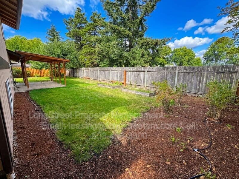 Corvallis House: 1634 SW Knollbrook Pl