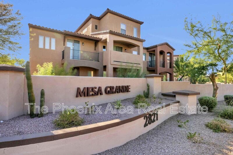Mesa Townhome: 2821 S Skyline Dr Unit 142