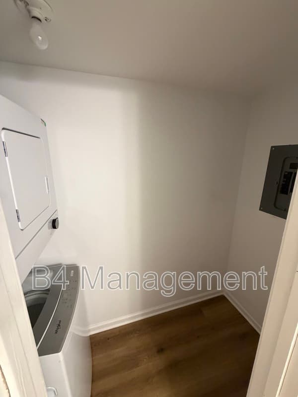 Spartanburg Condo: 1844 E Main Street