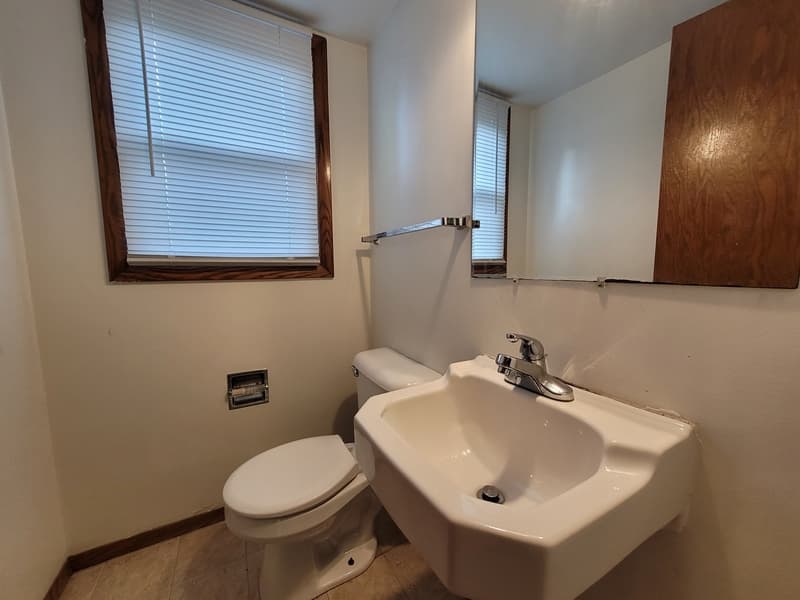 Neenah Condo: 1118 Melrose Court