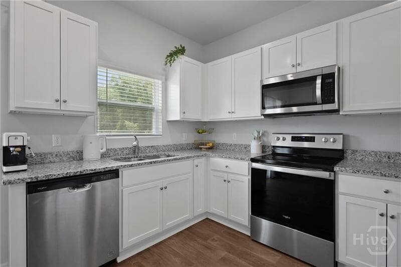 Hinesville House: 25 Hazy Lane