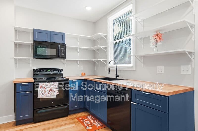Columbus Condo: 871 Bellows Ave