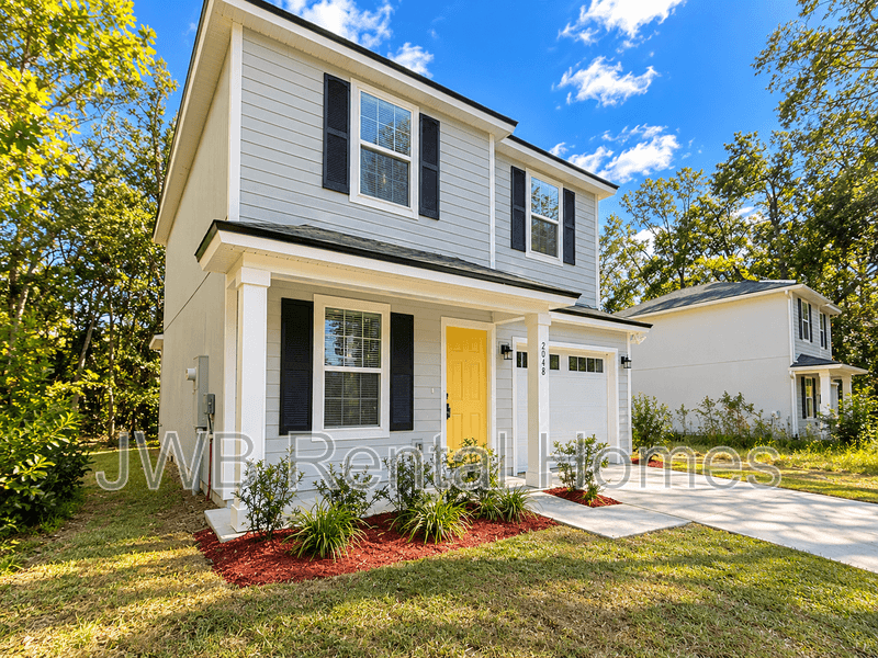 Jacksonville House: 2048 6th St W