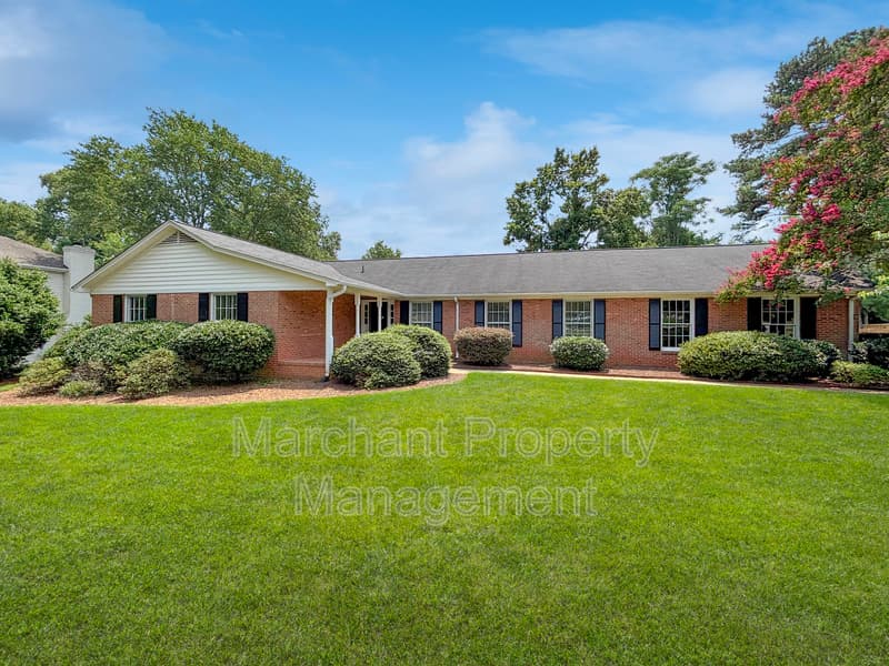 Greer House: 512 Devenger Road