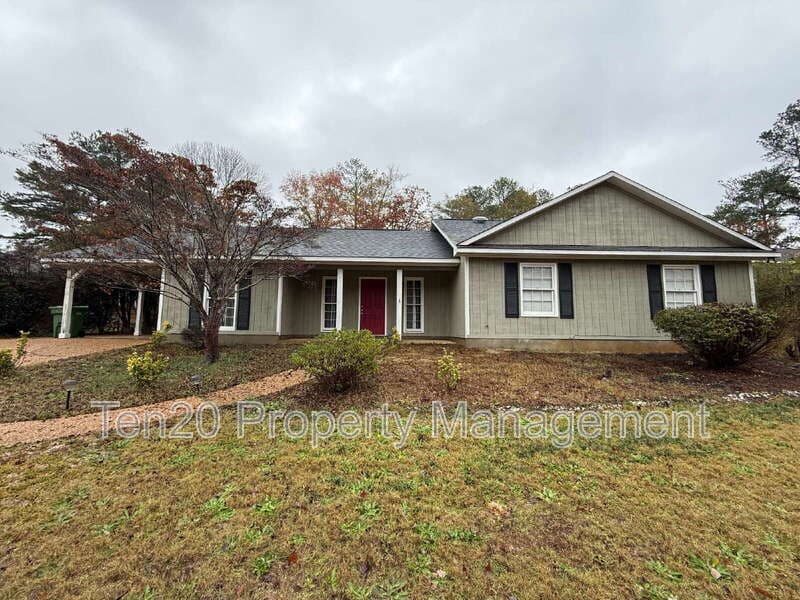 Columbus House: 6118 Abbey Drive