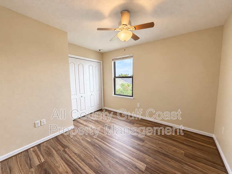 Palmetto House: 2234 10th Ave E
