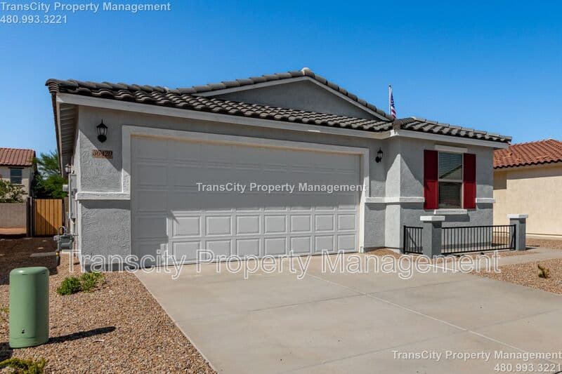 Maricopa House: 36420 W San Alvarez Ave