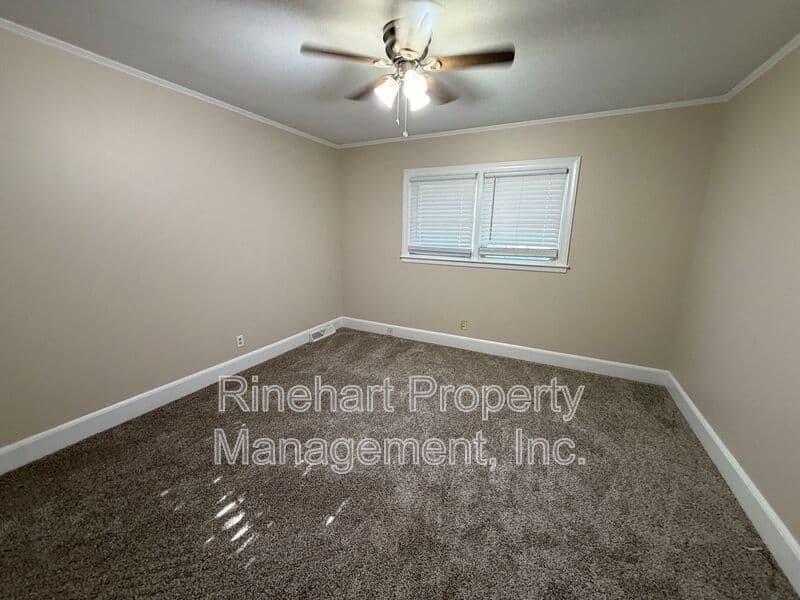 Rock Hill House: 274 Twin Lakes Road