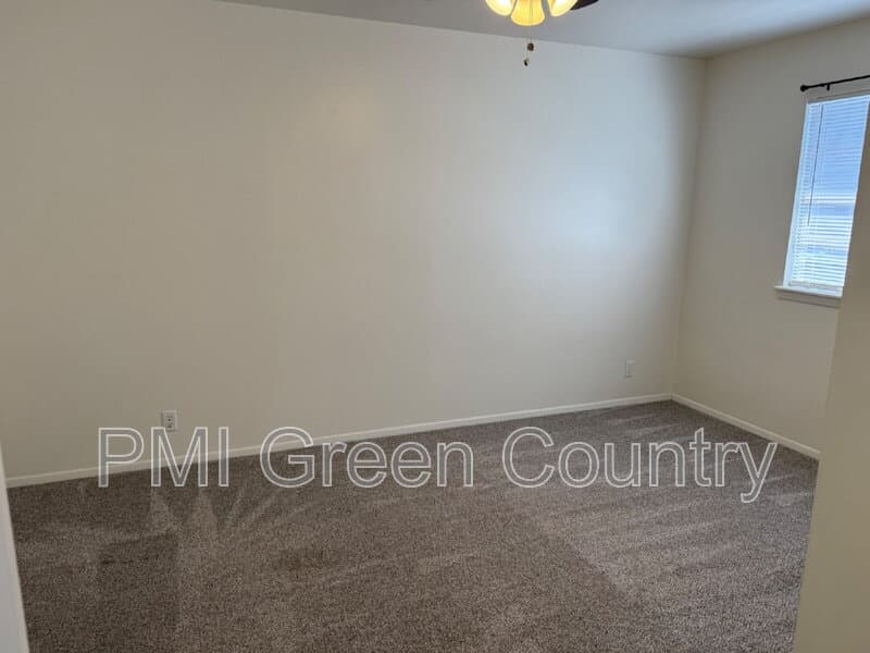 Tulsa Townhome: 4704 S Darlington Ave