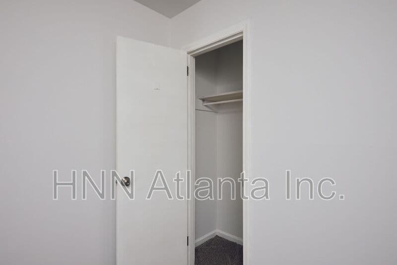 Atlanta Condo: 2157 Lenox Rd, NE