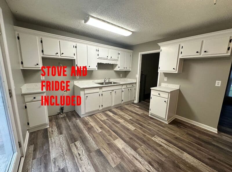Birmingham House: 5997 Amber Hills Rd