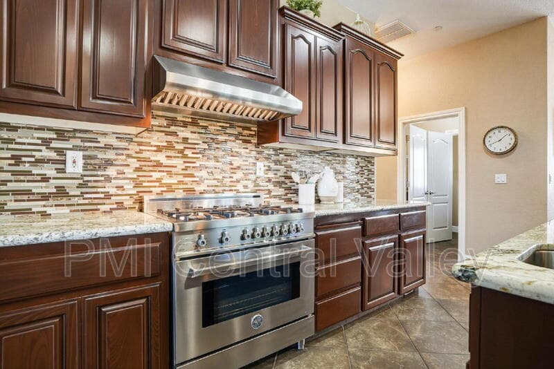 City of Atwater House: 1761 KT Avenue