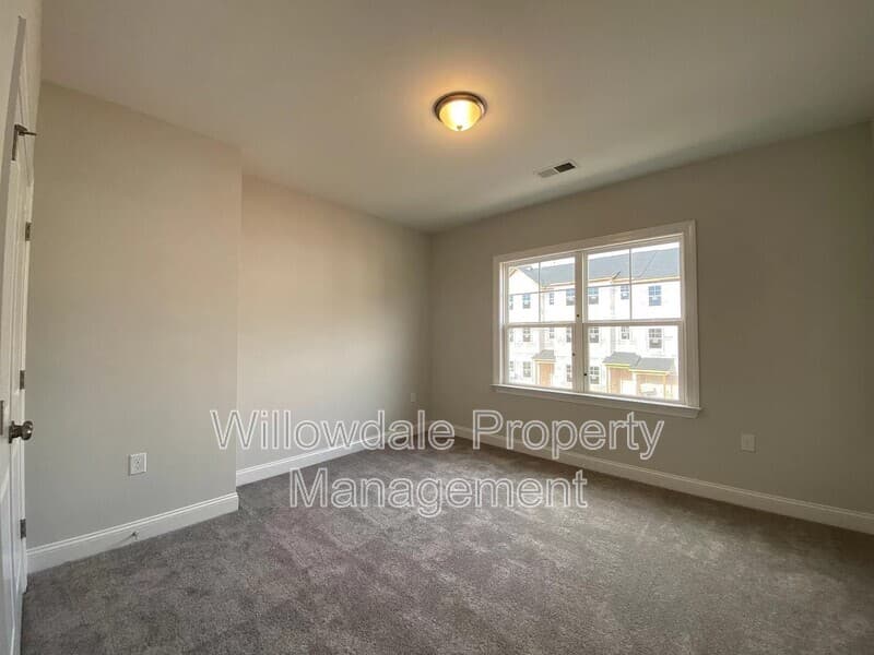 Wake Forest House: 725 Cormiche Lane
