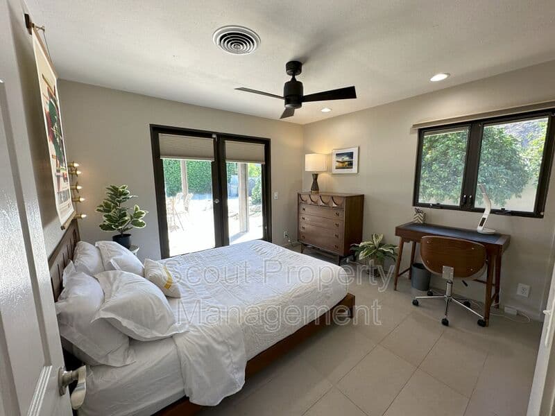 La Quinta House: 46560 Cameo Palms Drive